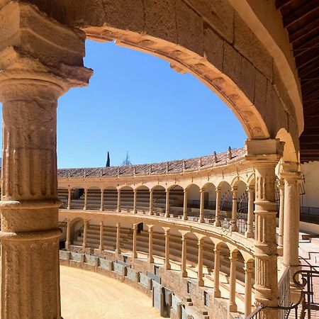 Apartamento El Patio De รอนดา ภายนอก รูปภาพ